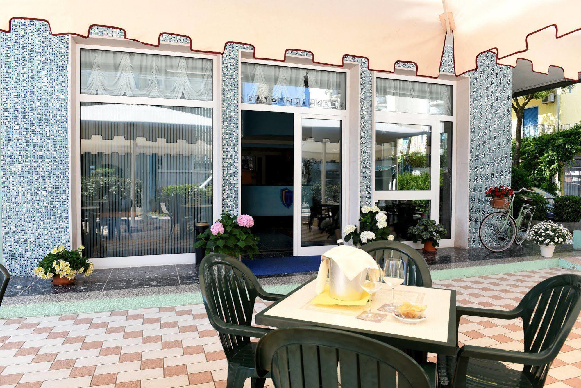 Hotel Savoia Лидо ди Йезоло Екстериор снимка
